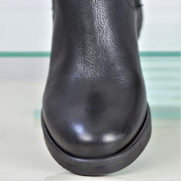 Vera Wang NWOB/T Label Evan Riding 5.5 M - Picture 6 of 8